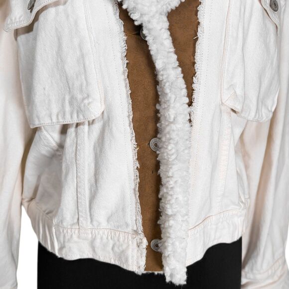 We The Free People Women’s Ivory Denim Faux Fur Suede Cropped Teddy Jacket L - Picture 5 of 11